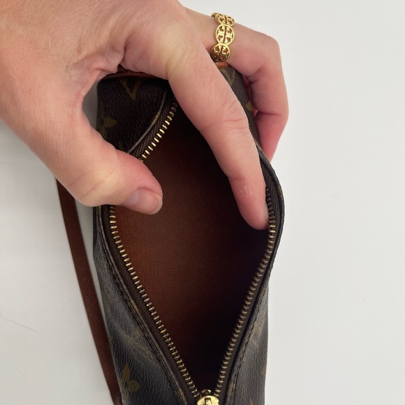 Louis Vuitton Monogram Mini Papillon Women's Bag - Picture 5 of 9